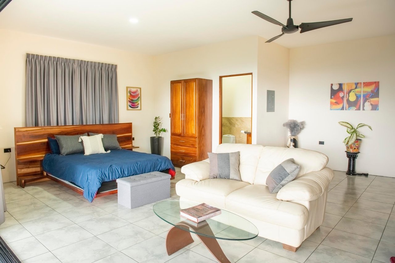 Tropical Villa with Guest Casita, Perez Zeledon, San Jose