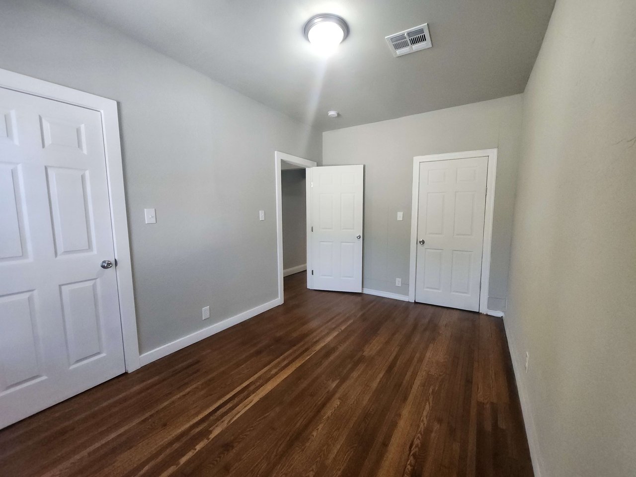 1017 N. Broadway Ave