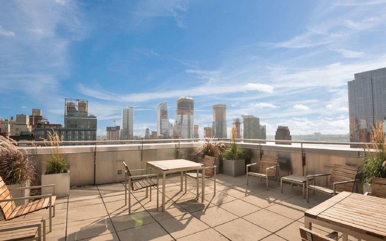 350 W 42nd St, Unit 14I