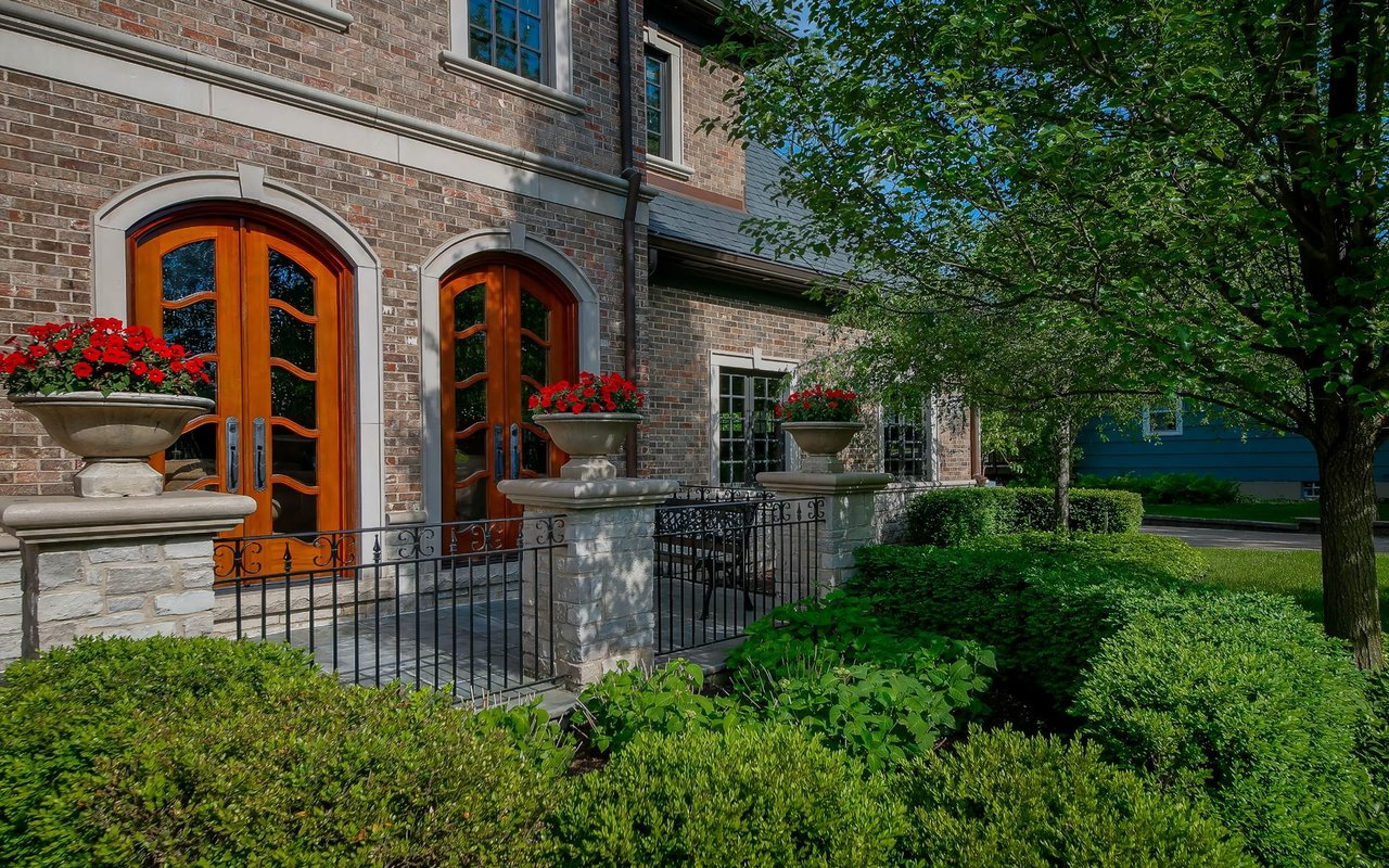 Buying a Home in Hinsdale, IL