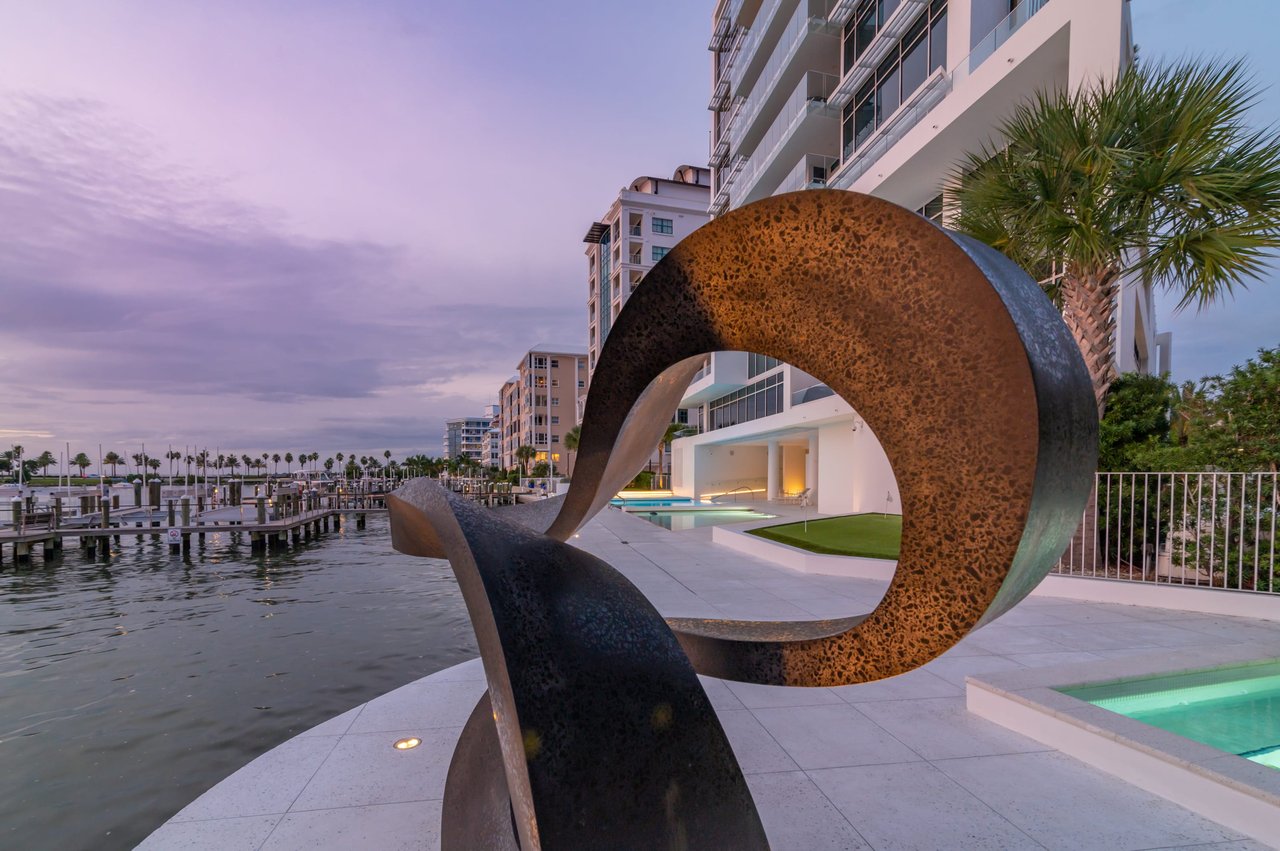 280 Golden Gate Point PH 2