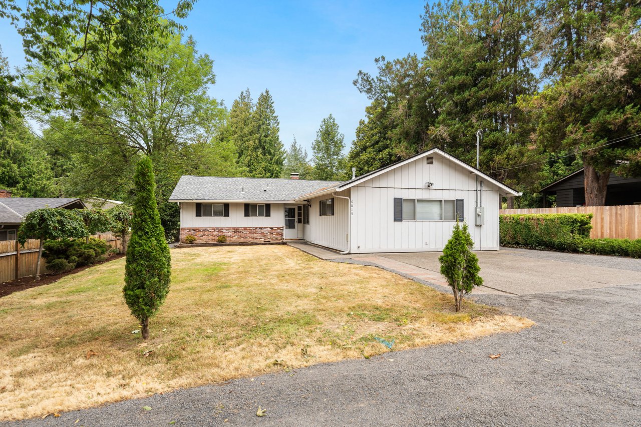 Just Listed | One-Level Living in Aldercrest