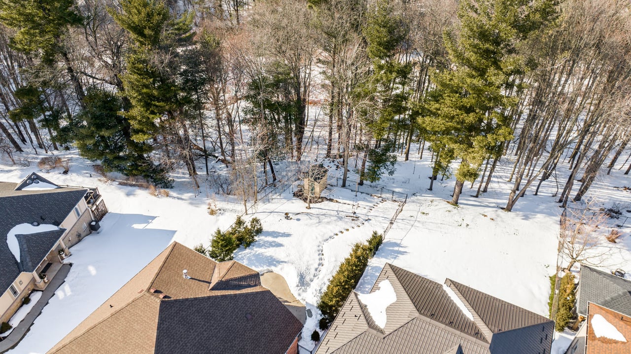 20 Wesleyan Court, Ancaster