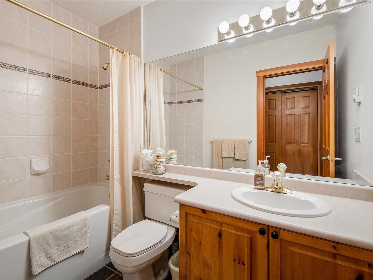 203-4405 Blackcomb Wy