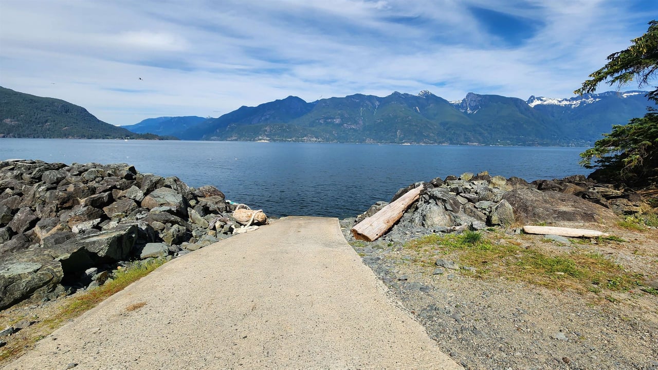 LOT 4 Brigade Bay