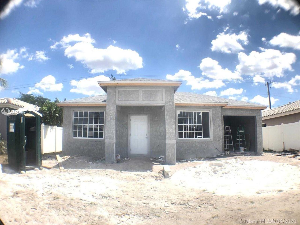 1504 NW 27th Ave