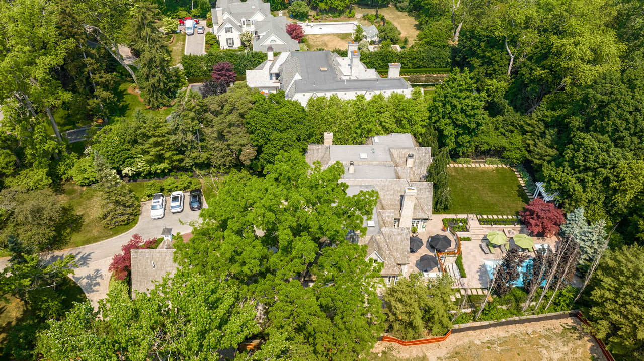 Ranch Inspired Estate in Oakville 