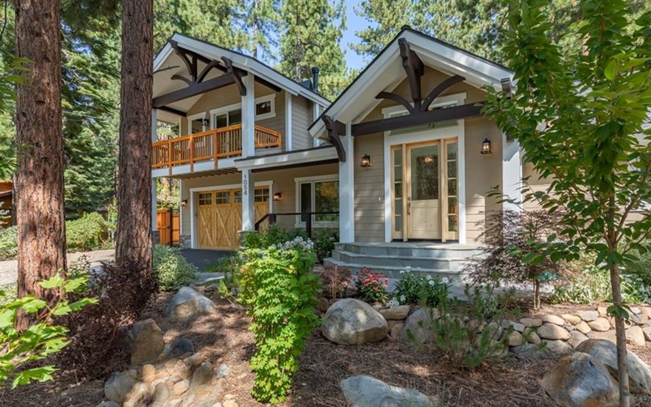 Luxury homes in Incline Village, Nevada with scenic Lake Tahoe views, highlighting the tax advantages of Nevada residency for homebuyers.