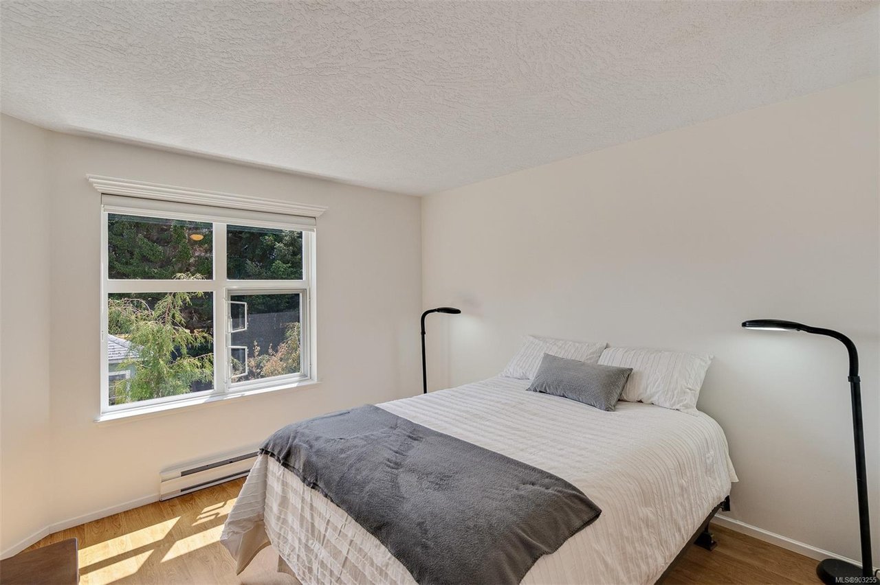 302-936 Fairfield Rd