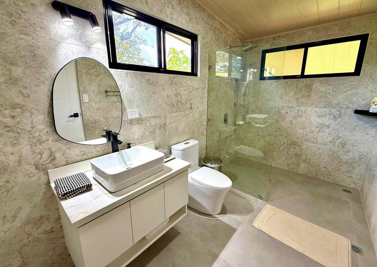 Modern Coastal View Villa, Ojochal, Puntarenas