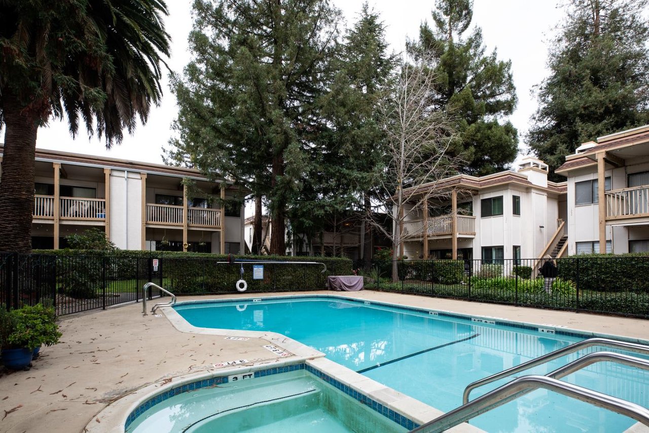 1280 Woodside Road