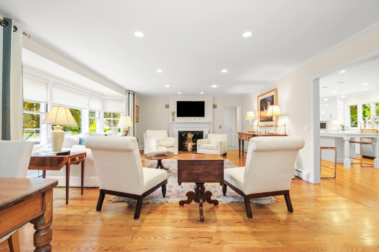 24 Pequot Drive, Norwalk