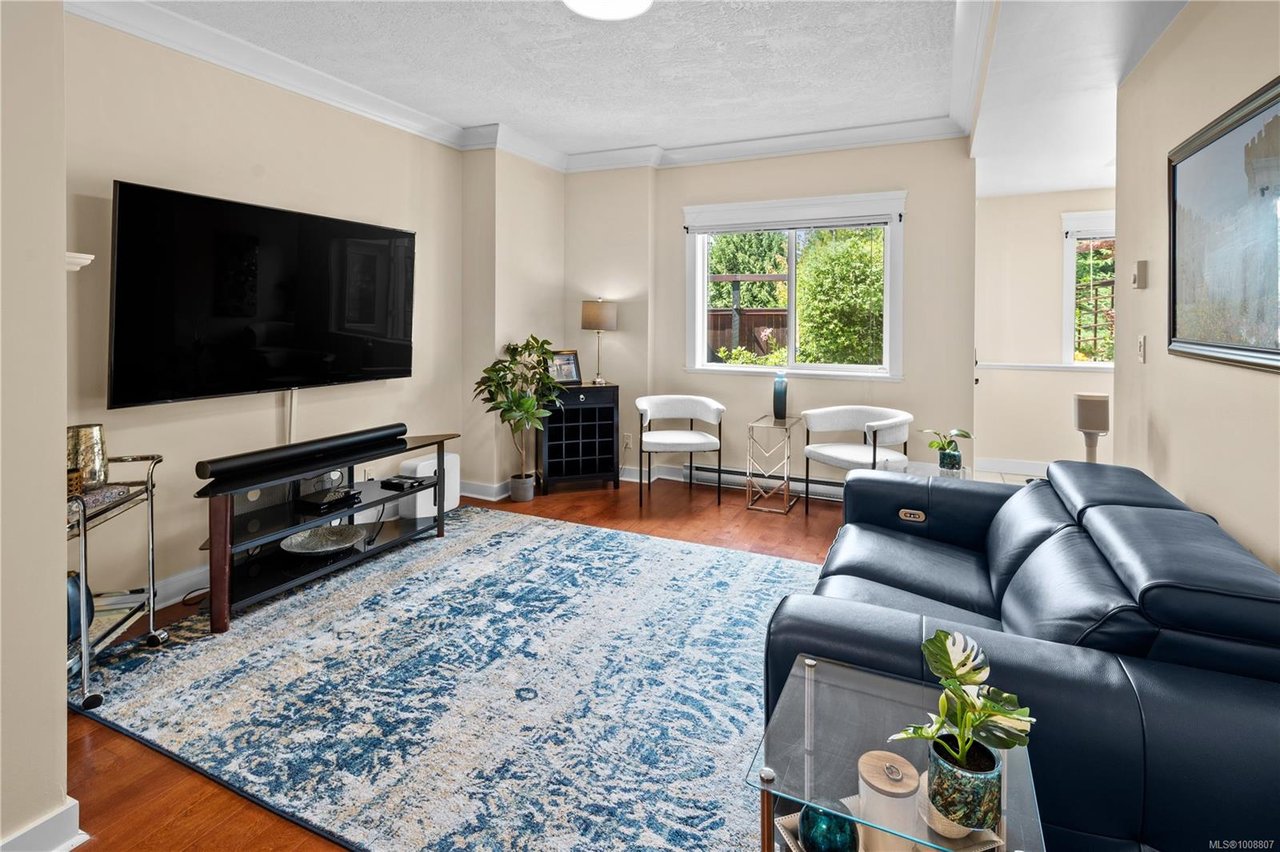 630 Granrose Terr, Colwood