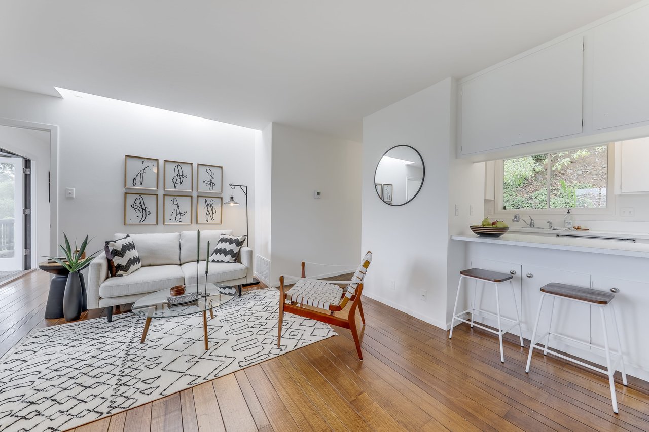 Rare Opportunity on Belvedere Island