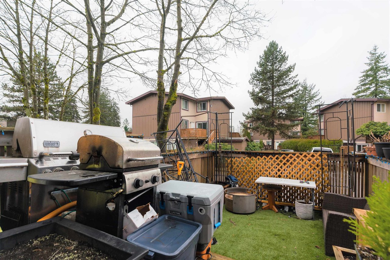 4-313 Highland Wy