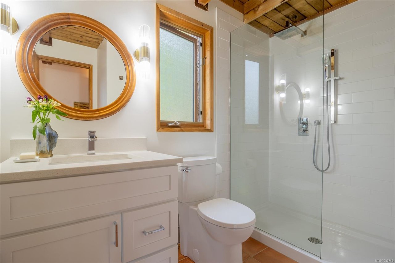 2637 Shoal Rd, Pender Island