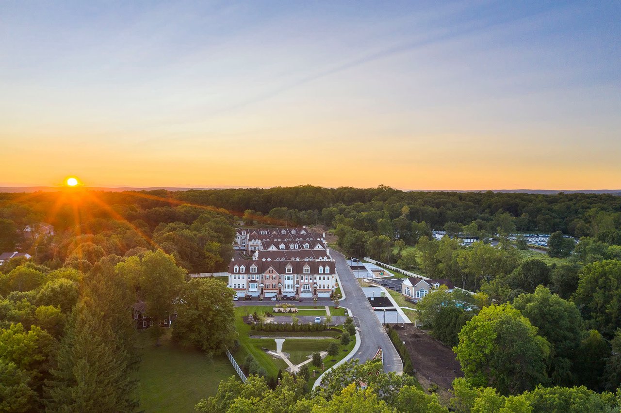 Townhomes - Condos