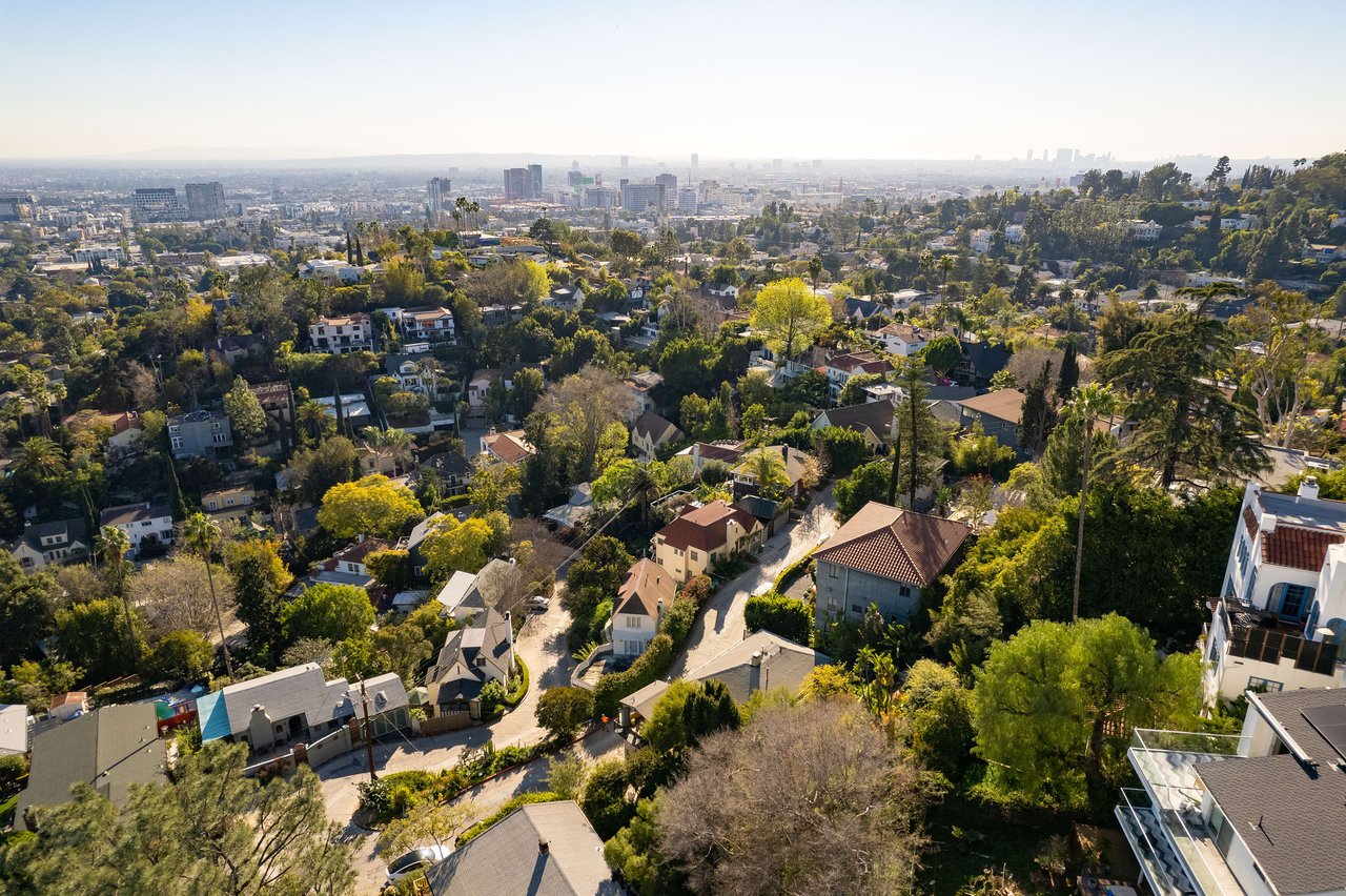 Hollywood Hills Pied de Terre - Another Off Market Sale