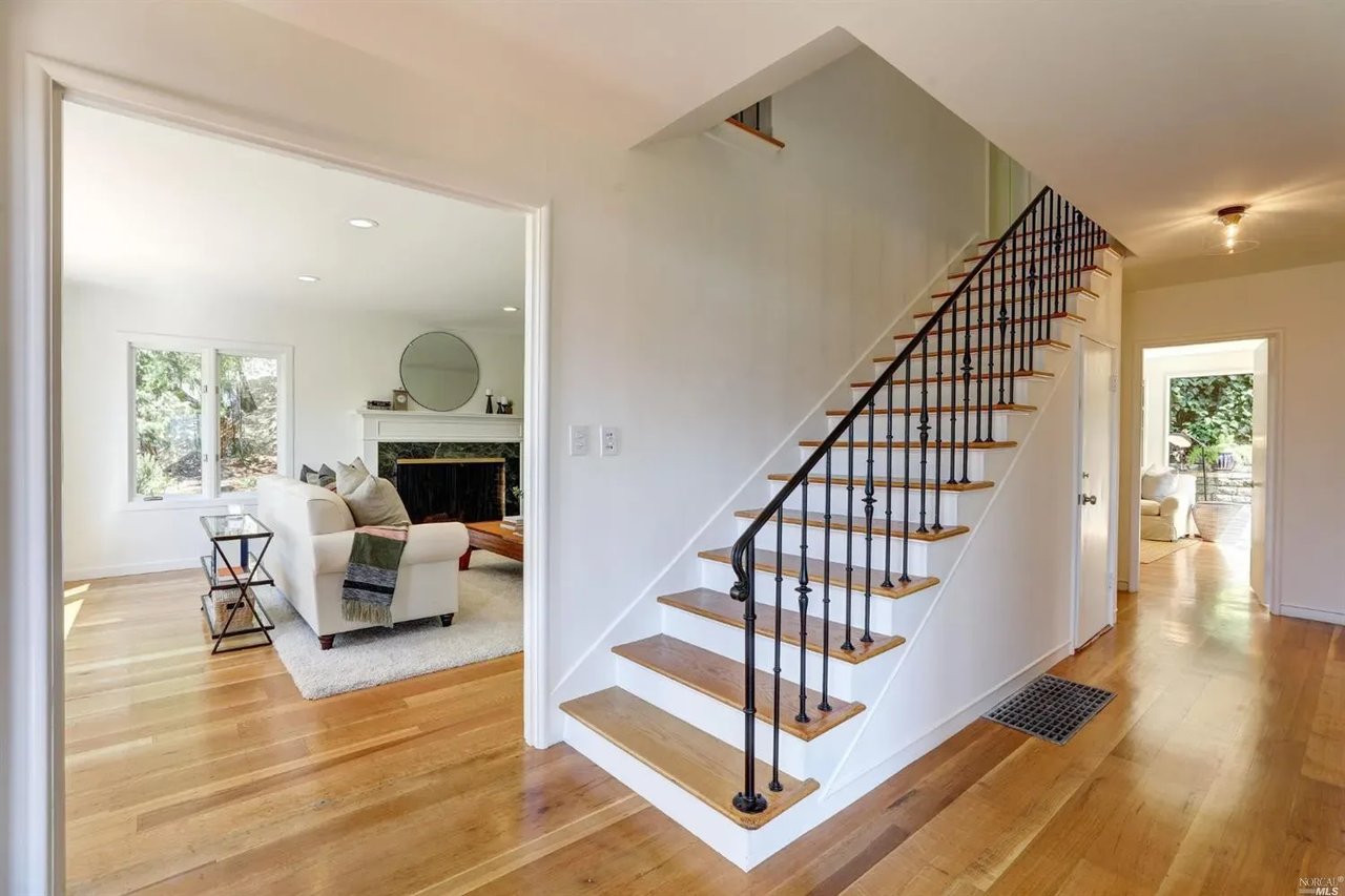 30 Vista Drive