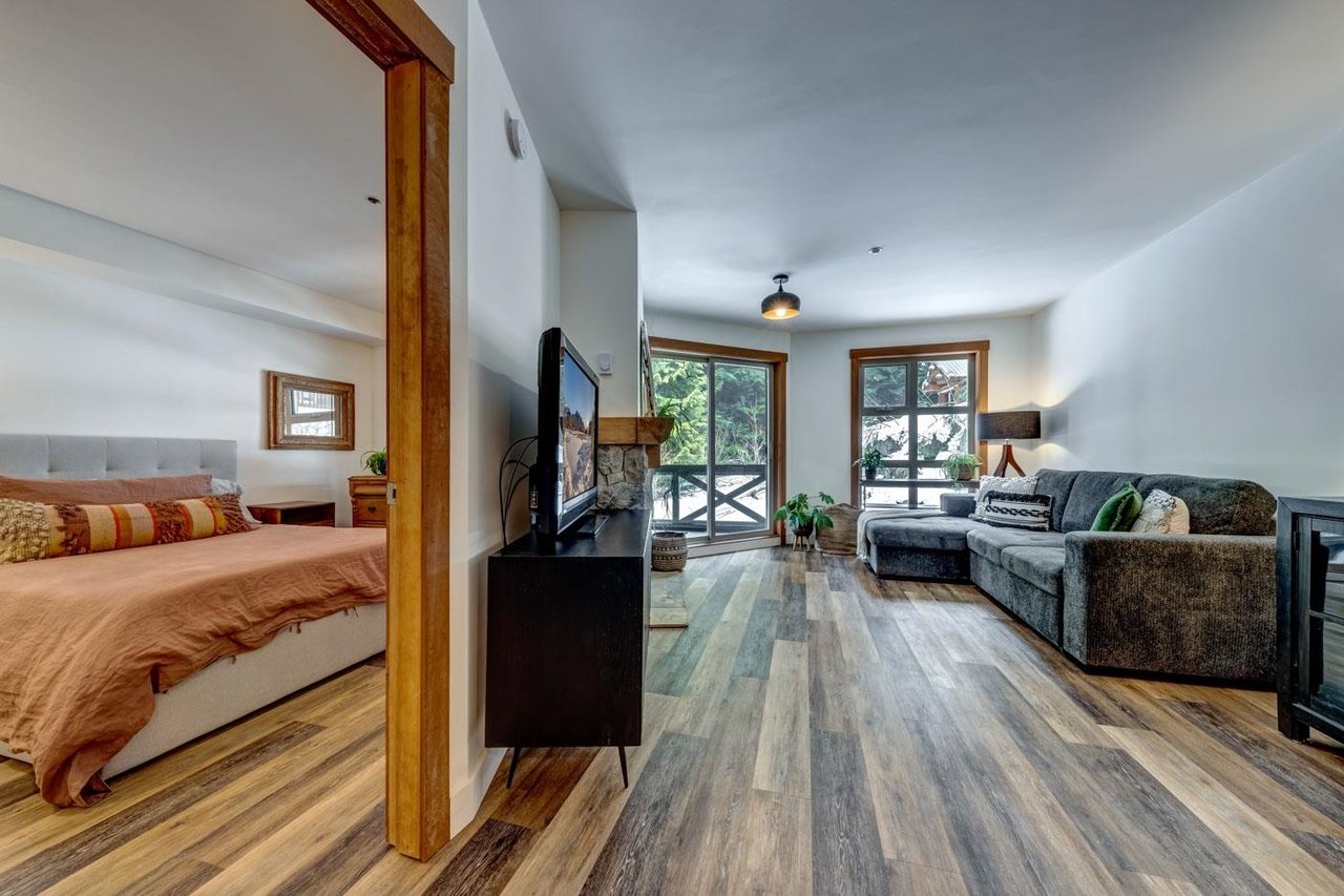 102-4660 Blackcomb Wy