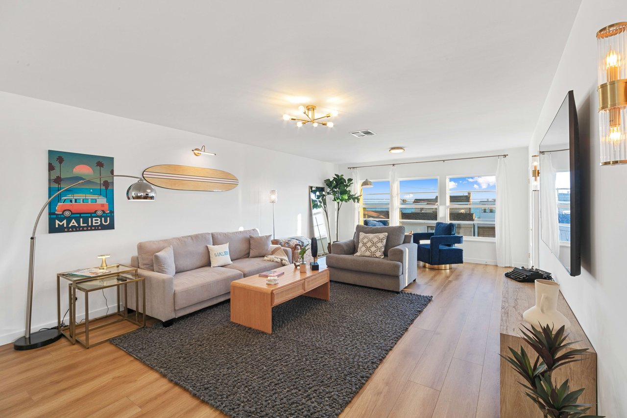 2B/2B Malibu Beach Apt With Ocean View