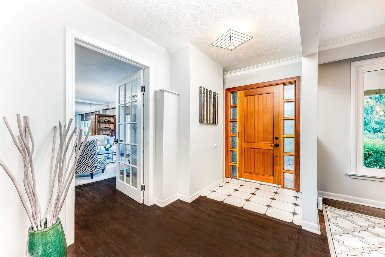 169 Oakes Dr