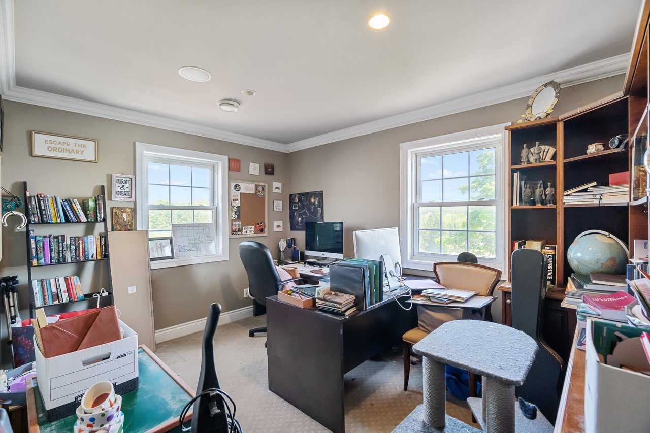 Located In Prime Uxbridge