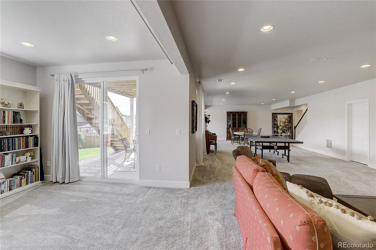 6898 Petunia Pl