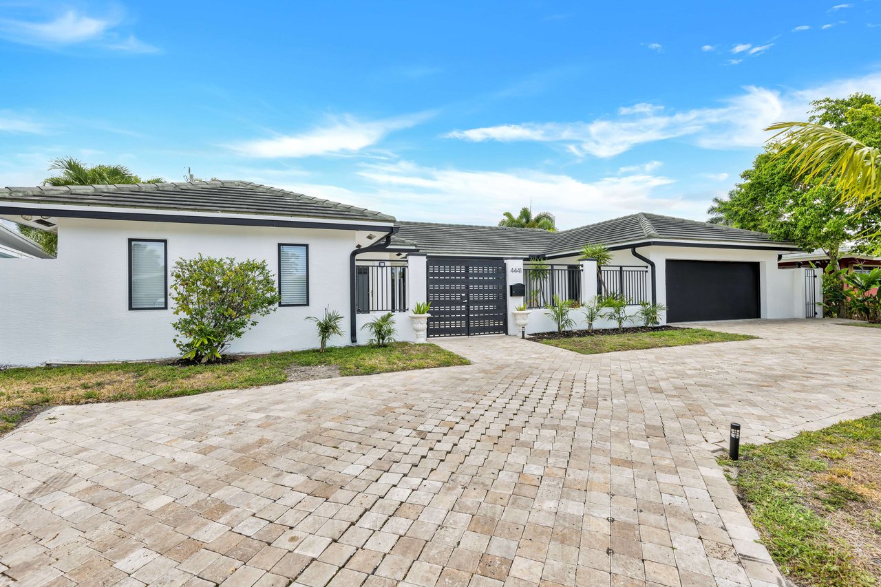 4441 NE 19th Ave, Oakland Park, FL 33308