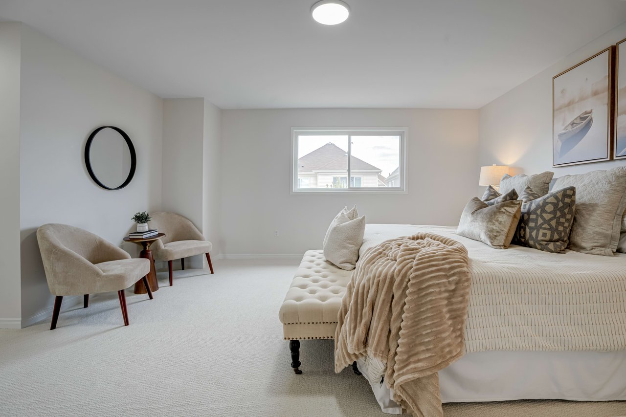18 Fred Jackman Ave