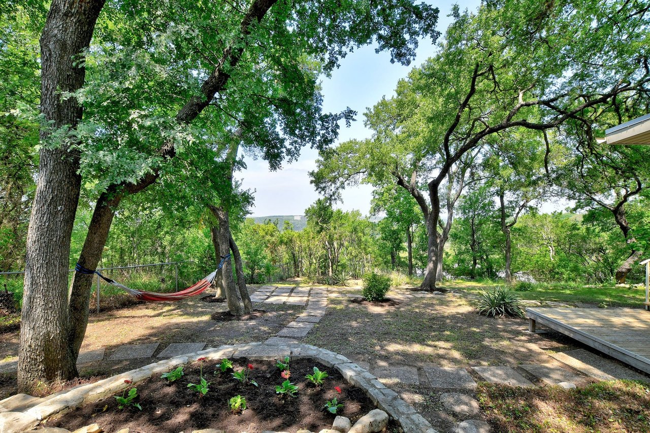 2305 Westworth Cir, Austin, Texas 78704
