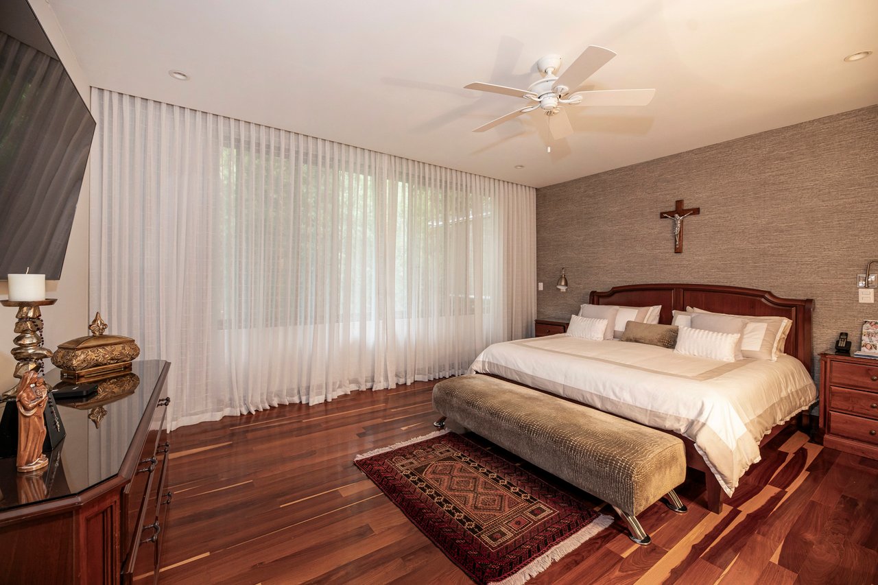 Modern Single Level Residence, Escazu, San Jose