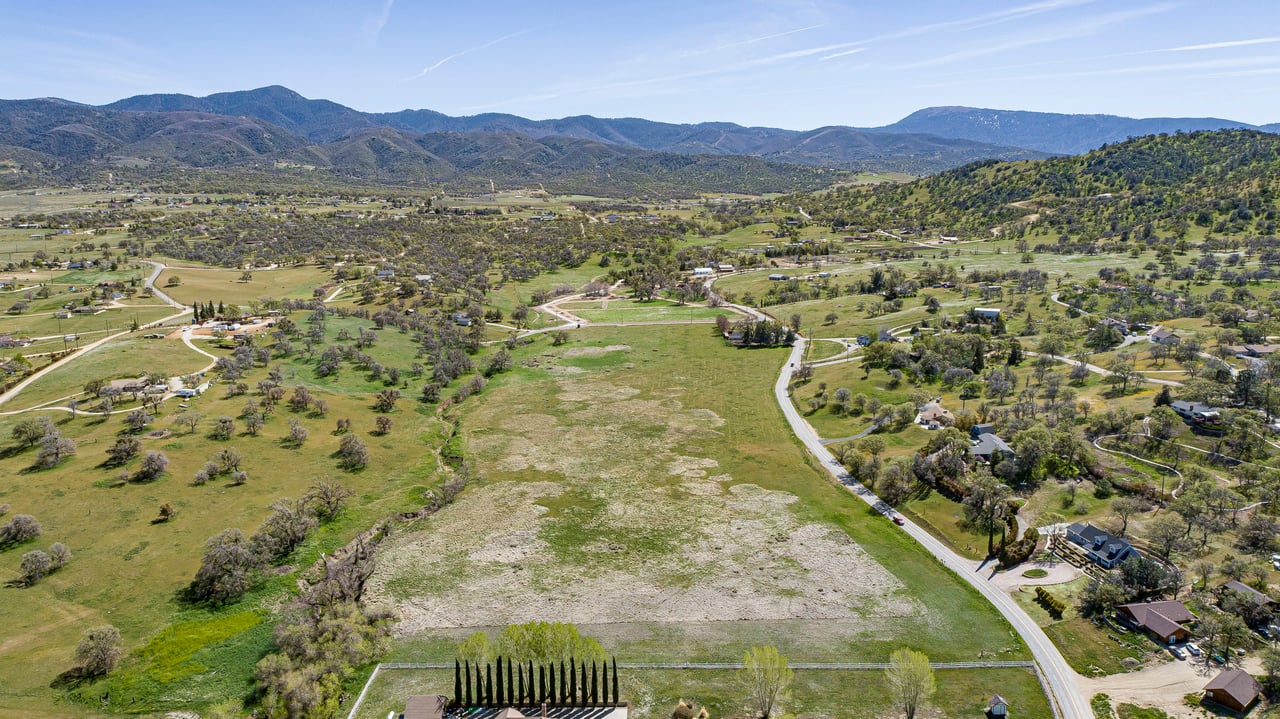 Jeffrey Rd,Tehachapi, CA  93561   