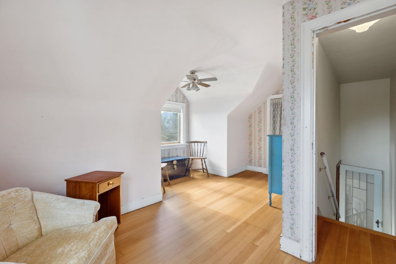 3379 Marine Dr