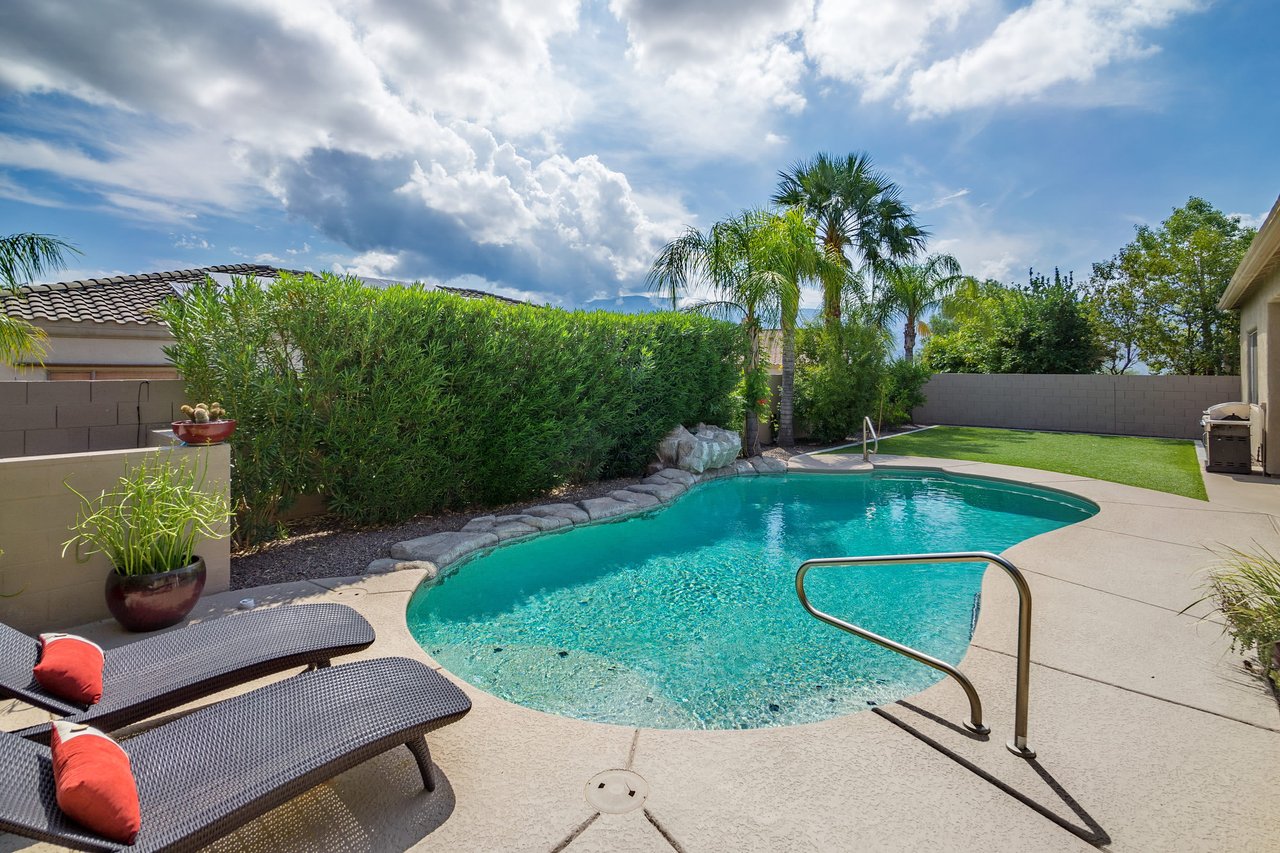 Beautifully Updated Oro Valley Home