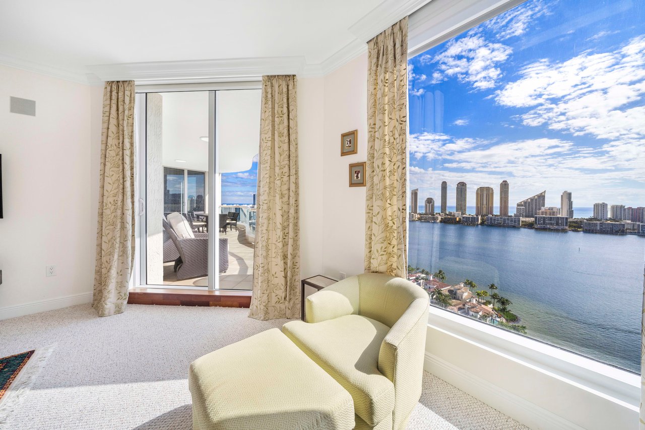 6000 Island Blvd # 2406