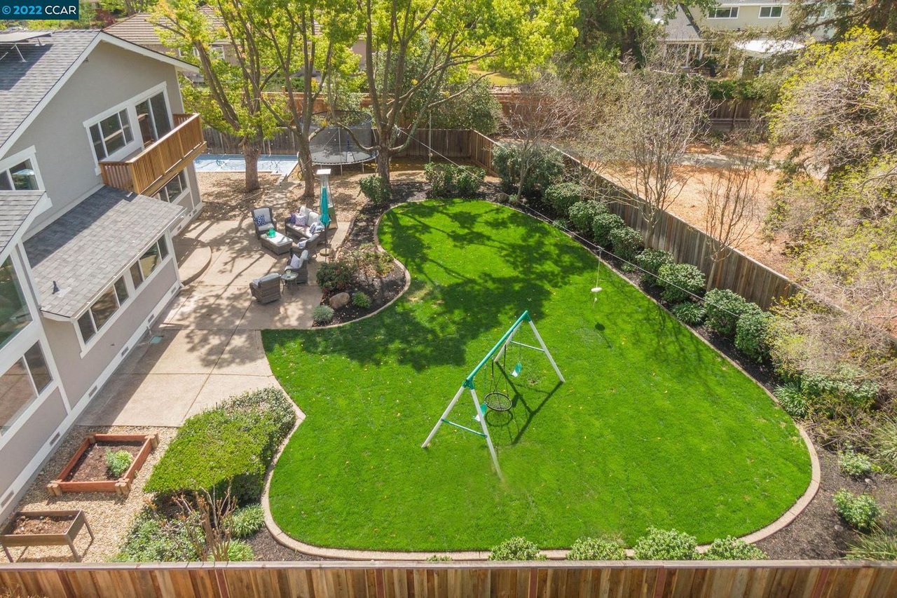 A Spectacular Home in Walnut Creek