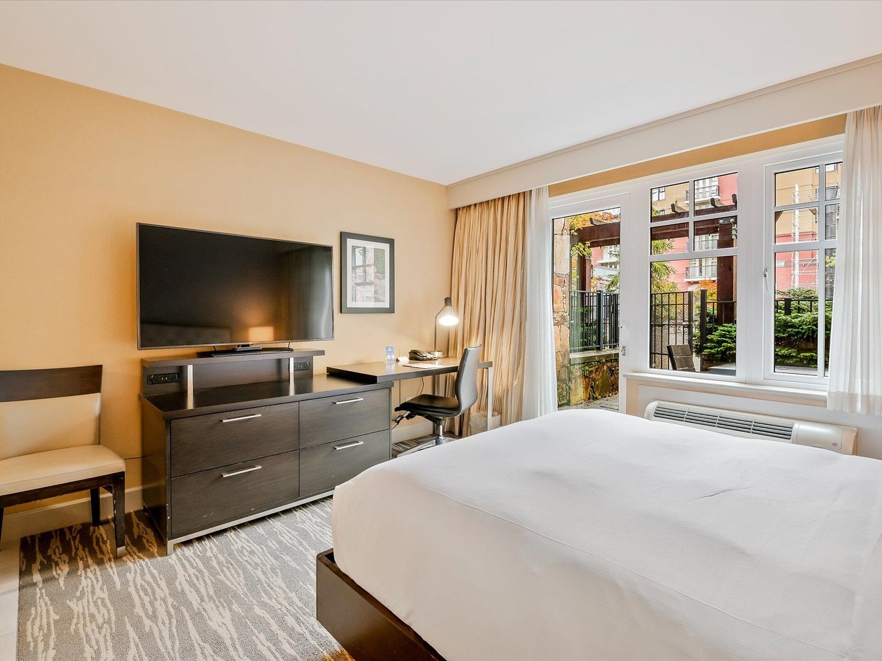161-4050 Whistler Wy