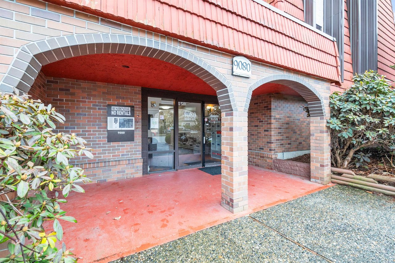 307-9080 Mary St
