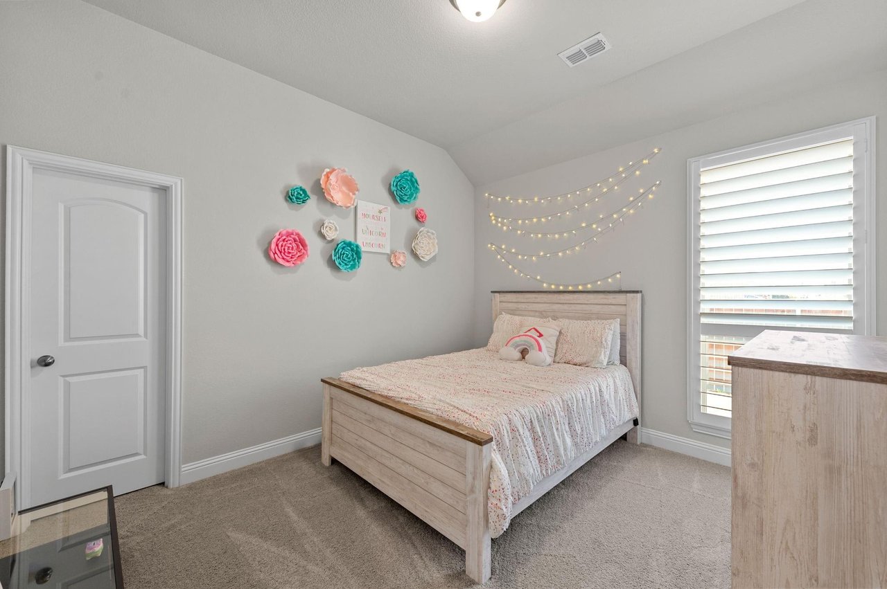 1537 Jocelyn Drive