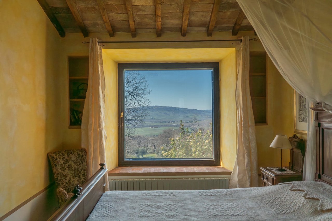 IL CALICE DI FUOCO “Extraordinary Property with Swimming Pool in Val d'Orcia”