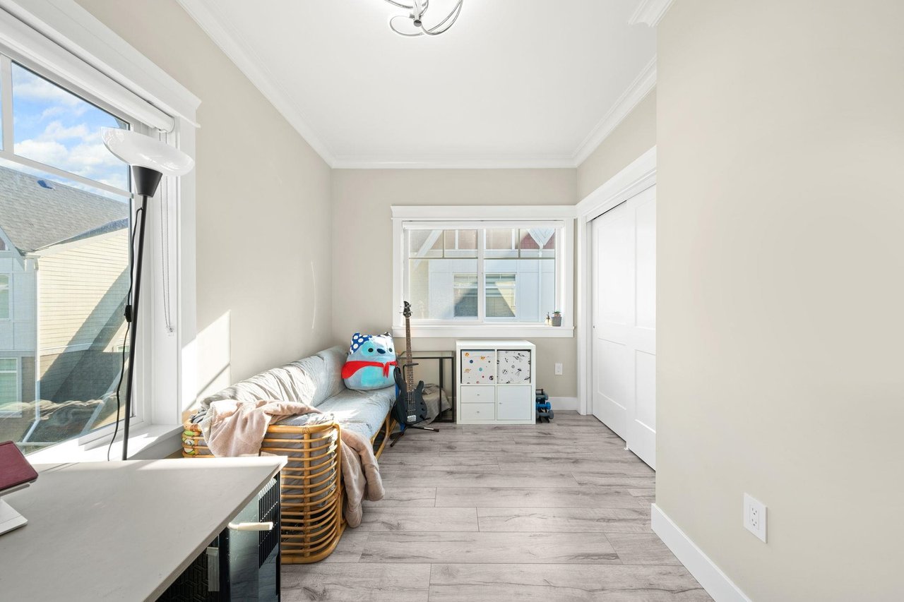 12-9728 Alberta Rd