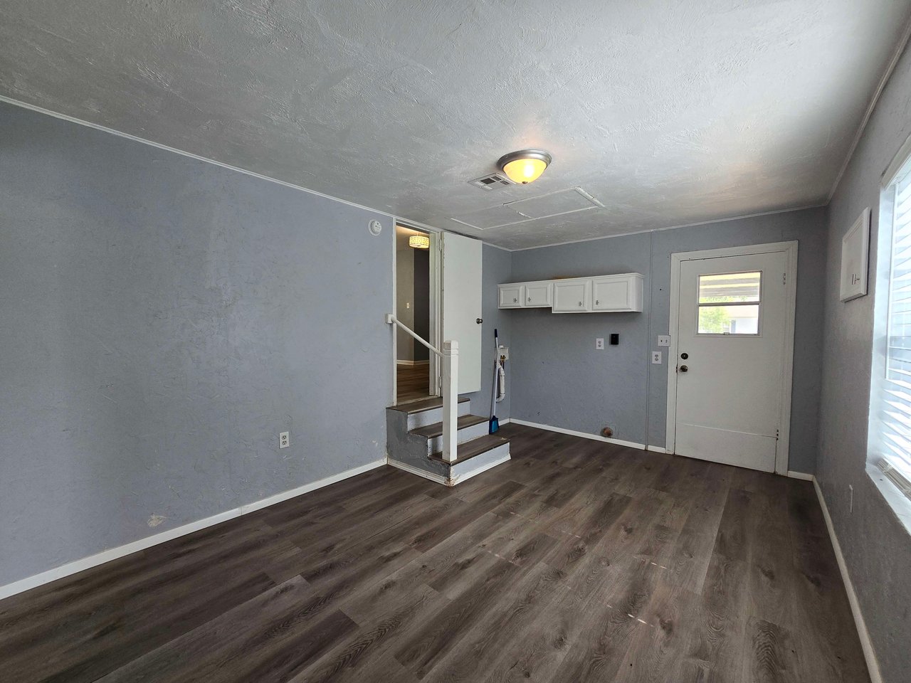 216 W Franklin