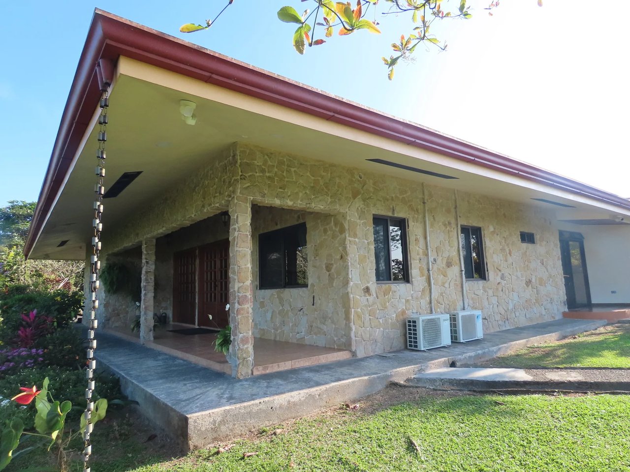 Lake View Home with Guest Casita, Lake Arenal, Alajuela