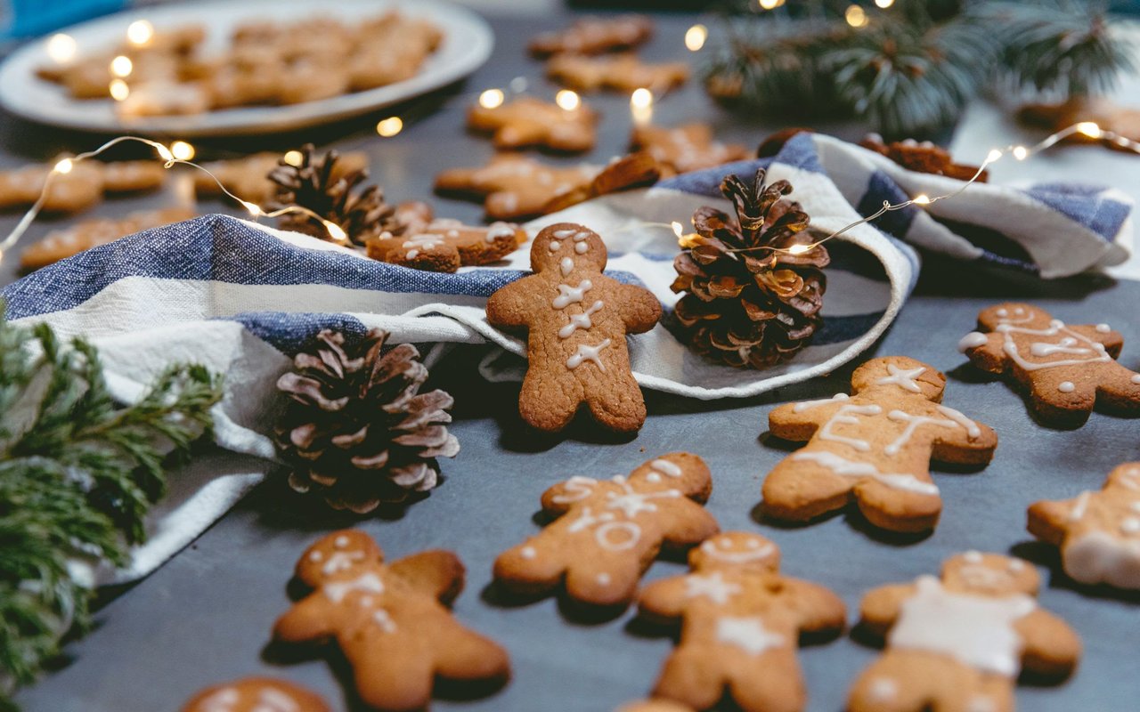 Gingerbread Home Listing Challenge