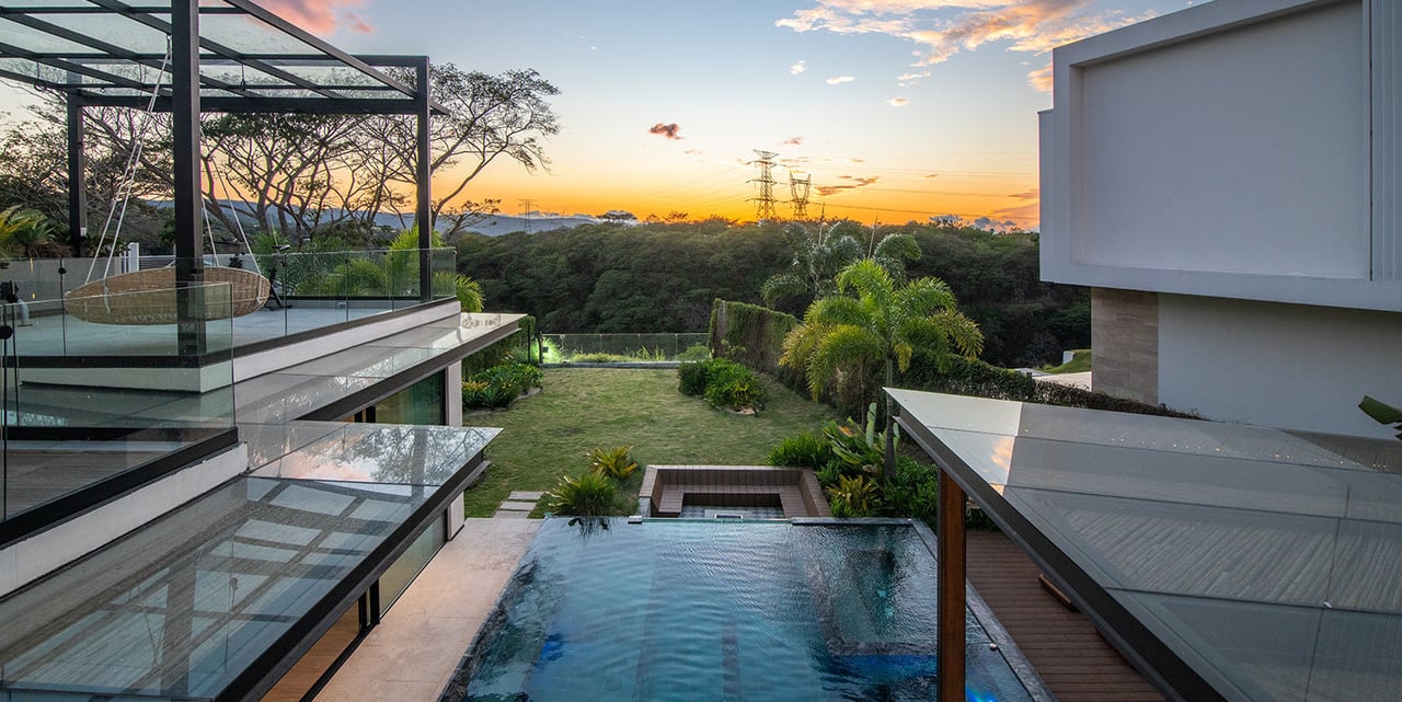 Contemporary Tropical Golf Estate, Santa Ana, San Jose