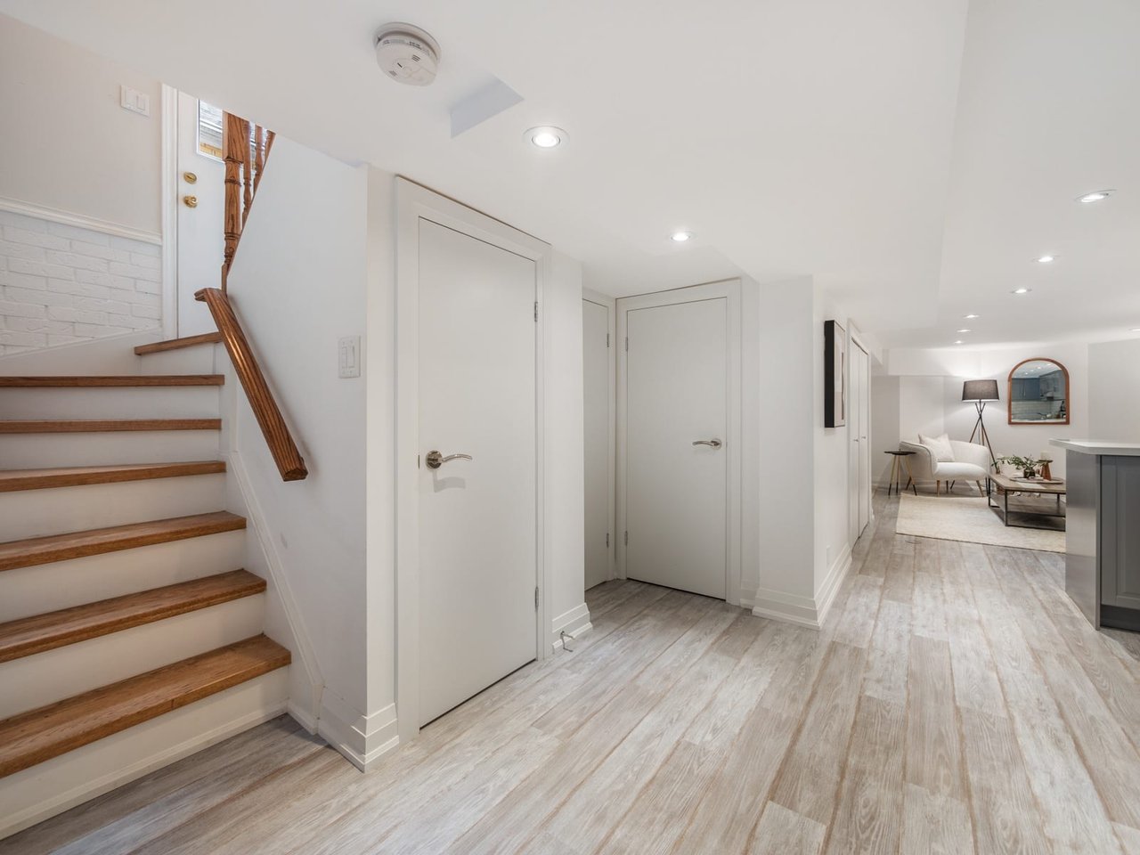 24 Elmview Dr