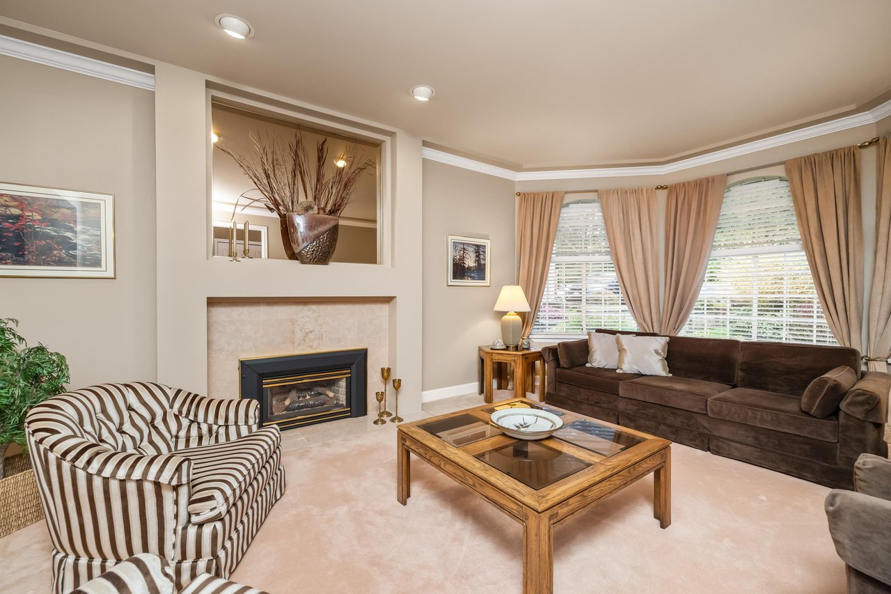 412 Balfour Dr