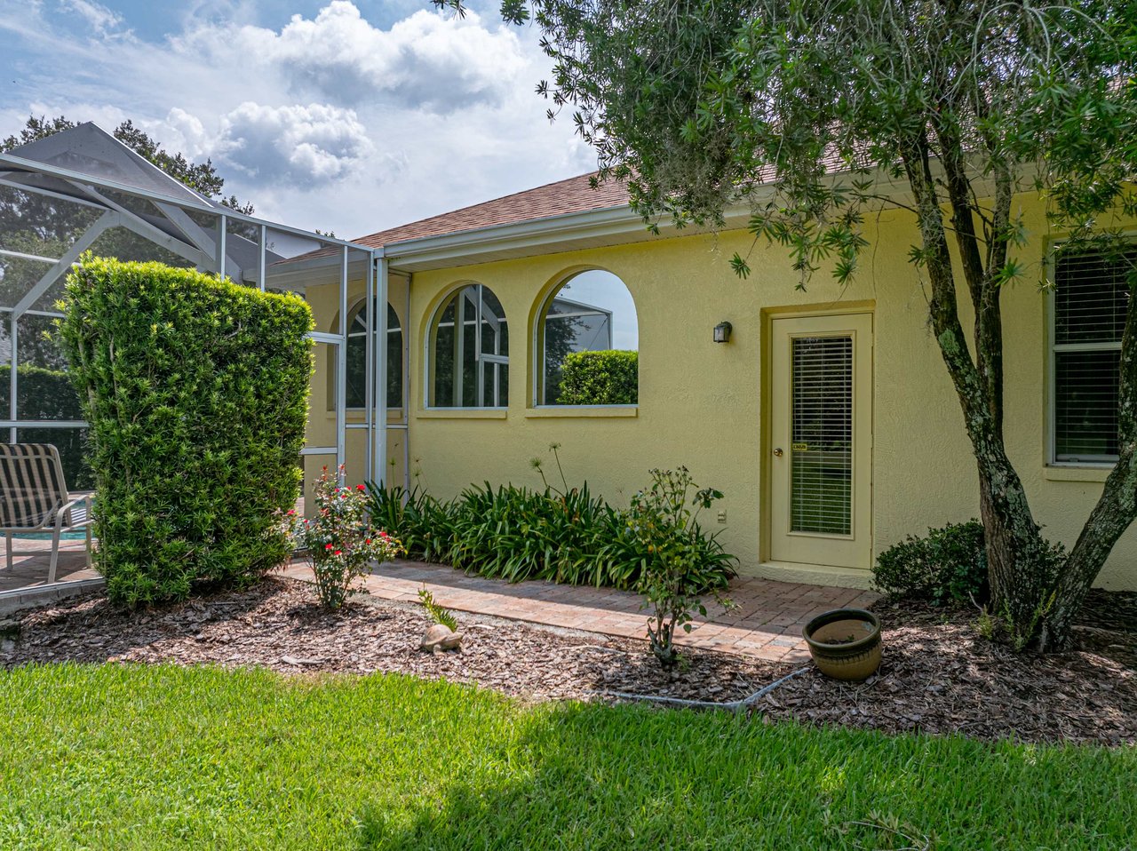 12427 FOREST HIGHLANDS DR