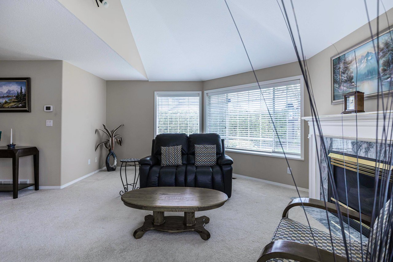 108-2513 W Bourquin Cres